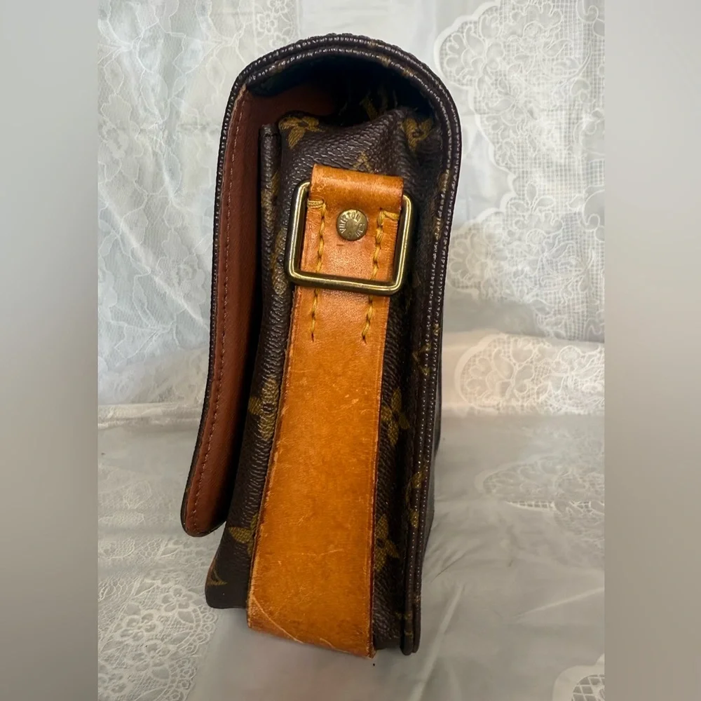 Louis Vuitton Cartouchiere MM